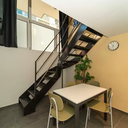 Galaxy Lofts - Functional Flats * تورينو