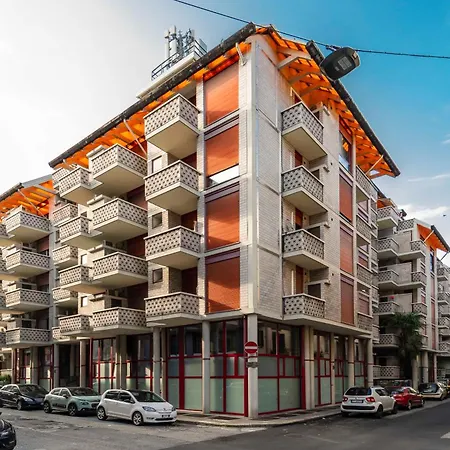 Galaxy Lofts - Functional Flats *